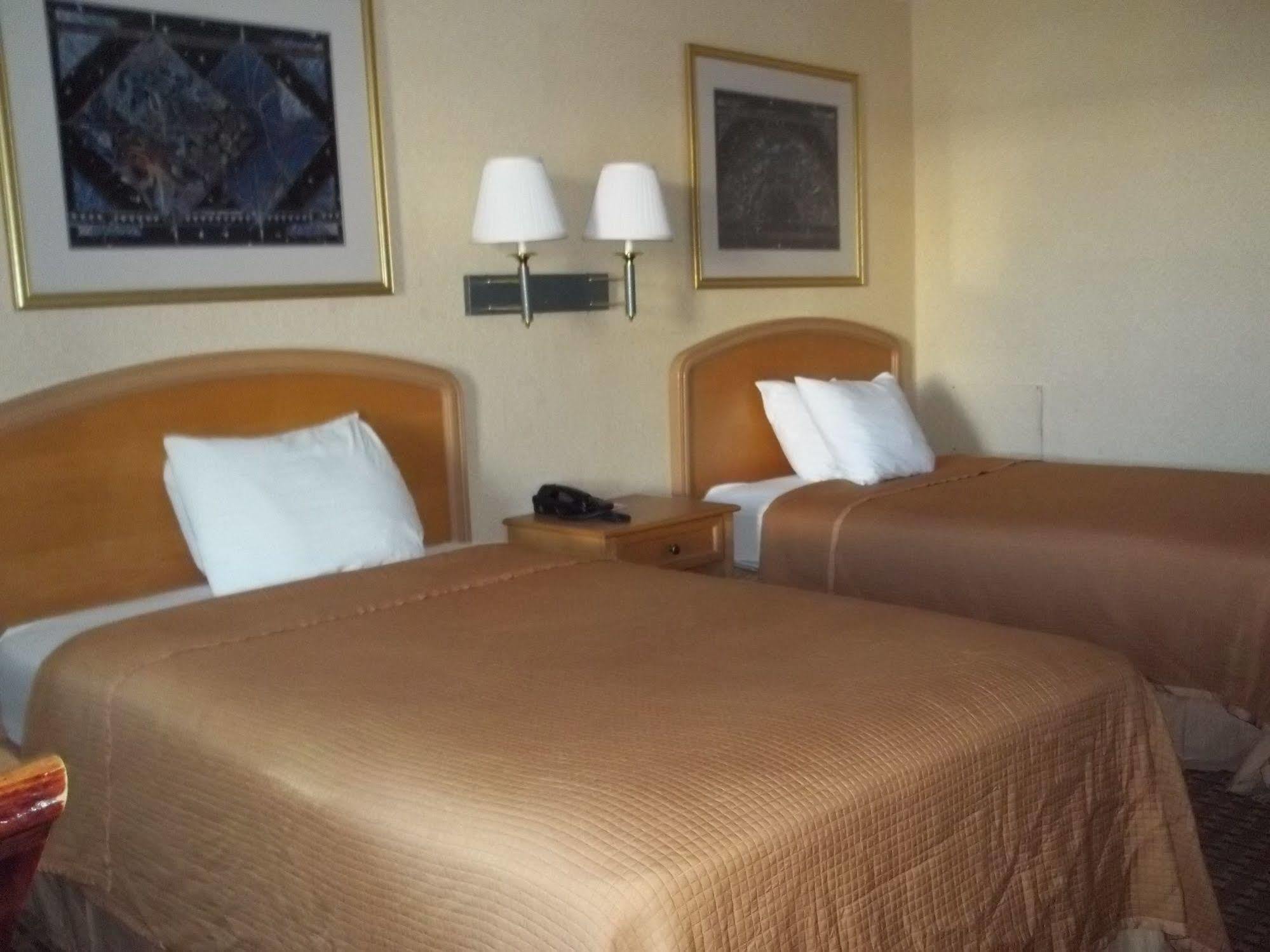 Howard Johnson by Wyndham Virginia Beach Zewnętrze zdjęcie